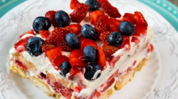 Tiramisu cu căpșune și cremă de ricotta. Rețeta unui deliciu culinar de 100 de calorii