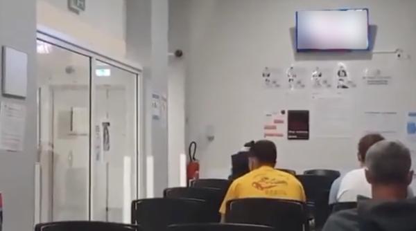 Pacienții unui spital din Franța, "obligați" să urmărească un film erotic. Val de glume pe internet: "Așa tratăm pacienții"
