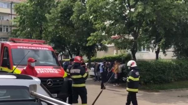 Alertă, după ce o româncă a fost sechestrată într-un apartament. Un negociator a fost trimis la fața locului