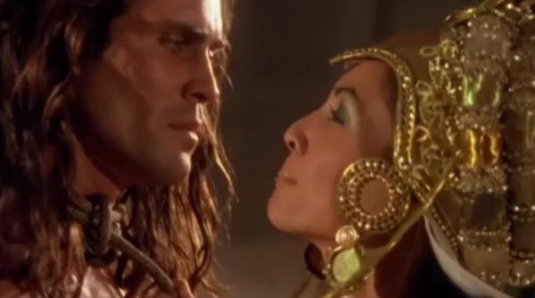 Joe Lara, vedeta din „Tarzan: The Epic Adventures”, mort într-un accident de avion