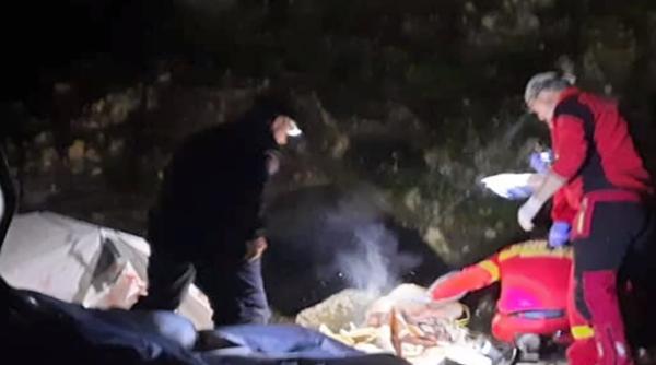 Tânăr român, tăiat într-o peșteră: Victima trebuia să fie acasă, în carantină COVID-19
