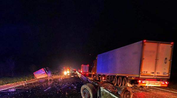 Șofer român de TIR, mort după un accident cumplit. Avea doar 30 de ani