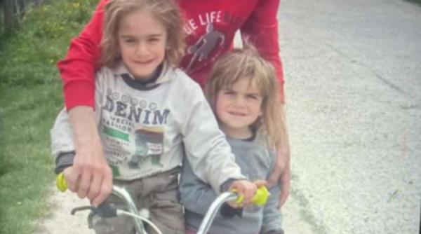 Amplă acţiune de căutare a doi copii români de 3 şi 5 ani dispăruţi de acasă