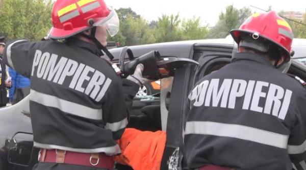 Mașină plină cu vaccinuri, implicată într-un accident