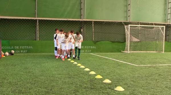 Vouchere de 300 de lei pentru copiii românilor. Iohannis a promulgat vineri legea: Cine beneficiază