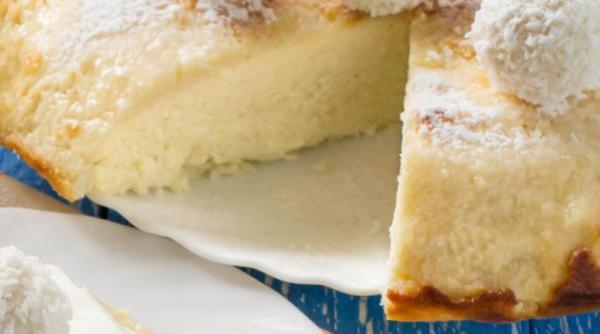 Tort cu nucă de cocos. Un desert exotic și delicios. Fără unt și fără făină. O porție are doar 90 de calorii