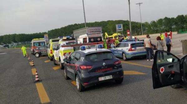 Italia. Doi șoferi români au înghesuit 75 de MIGRANȚI în TIR. 10 dintre ei erau aproape MORȚI