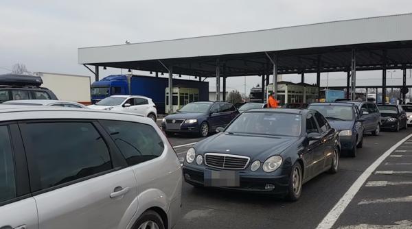 Mii de teste FALSE folosite de români pentru a evita carantina în Austria. Dosare PENALE deschise în acest caz