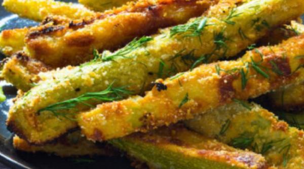 Batoane de dovlecei la cuptor. O gustare crocantă și aromată. O porție are doar 90 de calorii