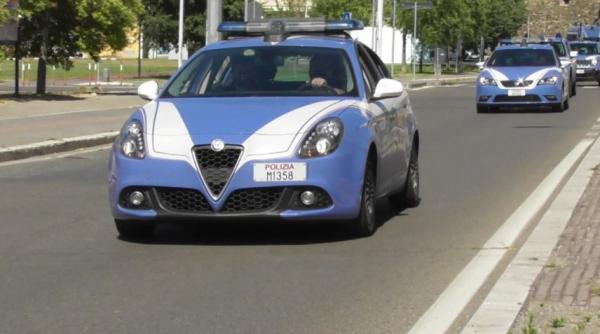 Italia. Un român, care a raportat un jaf, le-a arătat polițiștilor un cuțit: „Îmi voi rezolva singur problema”