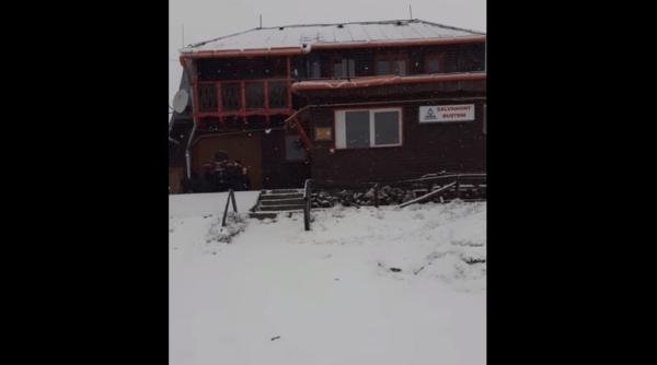 Zăpadă chiar în mijlocul primei luni de vară, în România. Termometrele arătau -2 grade Celsius - VIDEO