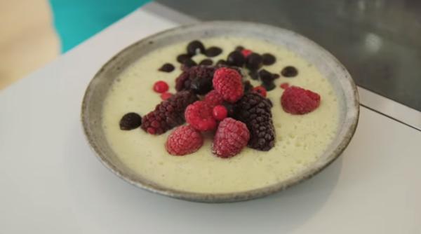Crème anglaise - cremă de vanilie, șodou sau custard de vanilie, varianta dietetică. Doar 65 de calorii: Notează acum rețeta!