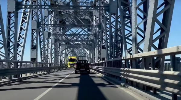 Ziua podului Giurgiu-Ruse. Duminică, șoferii nu plătesc tariful de trecere