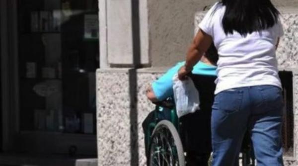 „Am fiul grav bolnav, în spital în România!“. Badantă româncă, împiedicată să pună mâna pe o donație de 12.000 de euro, în Italia