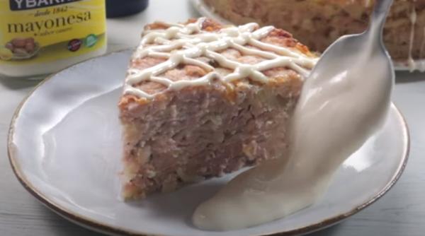 Plăcintă de cartofi cu pui. O rețetă delicioasă, rapidă și simplă pe care o vei repeta la nesfârșit. Nu o poți rata!