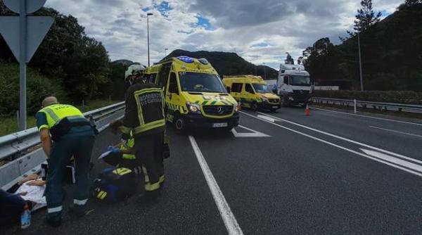 Spania. Român în stare critică: A fost aruncat de pe bancheta din spate direct pe asfalt, în urma unui accident