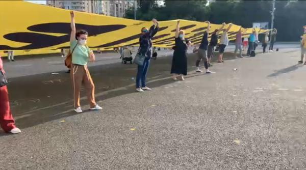 Protest Declic în Piaţa Victoriei: Tăiaţi pensiile speciale