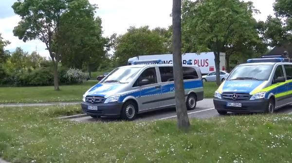 Germania. Camionul unui șofer român a fost incendiat de migranți