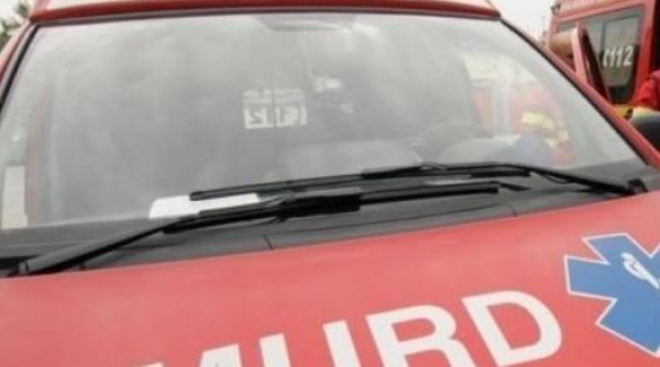 Un tânăr a decedat într-un accident rutier grav în Buzău. Prietena sa a scăpat cu viață