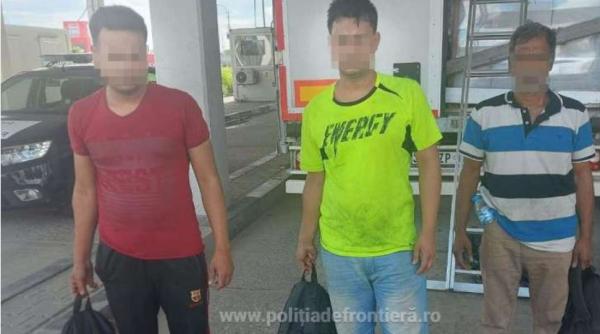 Autocamion, care venea din Turcia, oprit în vama Giurgiu. Trei bărbaţi, ascunşi printre marfa transportată 