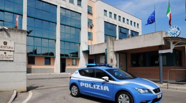 Italia. Doi români, care au furat un telefon mobil dintr-un magazin, dați de gol de aplicația de localizare