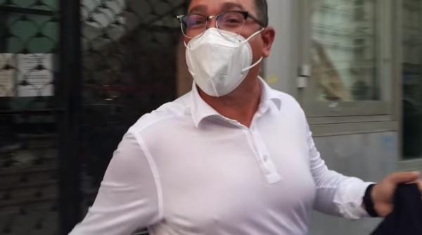 Victor Ponta către Marian Ceaușescu: „Șpăgarule! De ce ai luat șpagă? Zi, șpăgarule, ți-a dat USR-ul bani?“ (VIDEO)