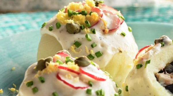 „Bombe” de cartofi umplute. Rețeta sănătoasă și foarte simplă, gata în câteva minute