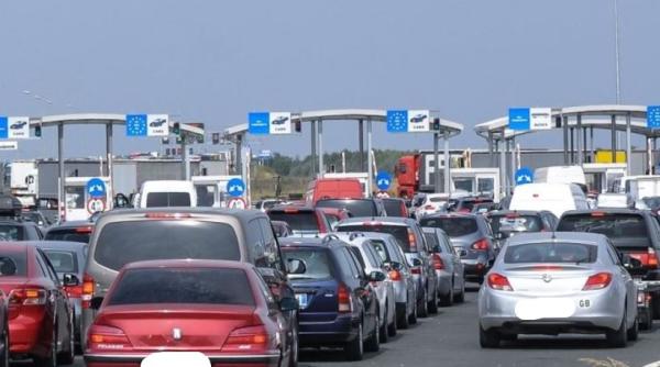 Aglomerație în vămi. 125.000 de români și străini au tranzitat, într-o singură zi, frontiera României