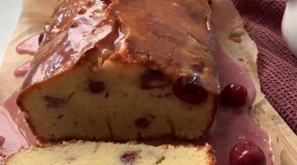 Chec pufos cu vișine. Rețeta pas cu pas ca să-ți iasă ca la mama acasă. Secretul acestui desert senzațional de sezon