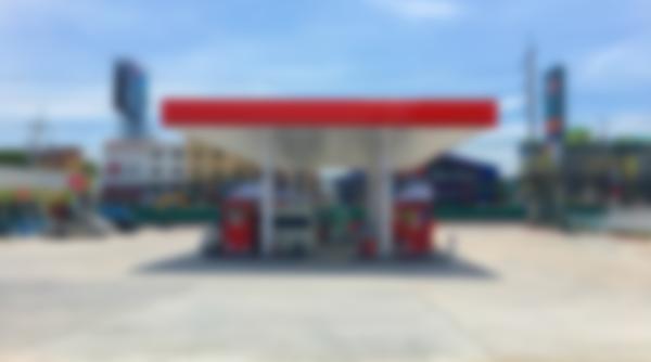 O tânără româncă a născut într-o benzinărie şi şi-a aruncat fetiţa la gunoi, când se întorcea din Germania de la muncă