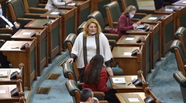 Diana Șoșoacă, ministrul Justiției în caz de remaniere: Cine o vede în această postură
