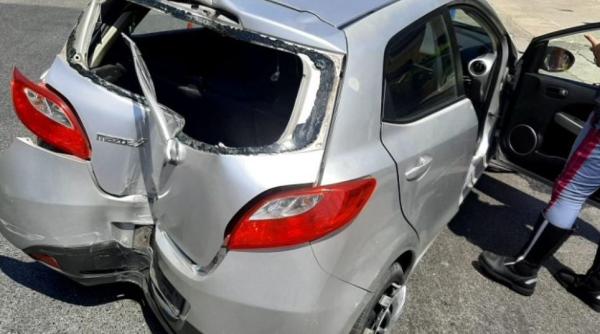 Italia. Un șofer român a lovit cu mașina doi polițiști. Un ofițer a fost luat pe capotă și târât zece metri