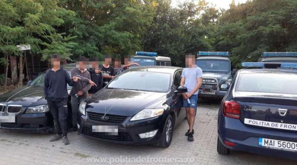 Doi români s-au ales cu dosare penale. Încercau să scoată, ilegal, din țară mai mulți cetățeni străini