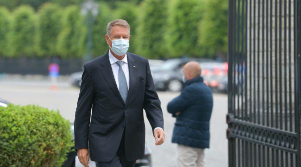 Klaus Iohannis participă la ședința de Guvern de miercuri (surse)