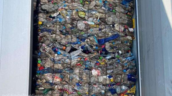 Peste 17 tone de deşeuri din Grecia, pentru România, oprite la vama Giurgiu