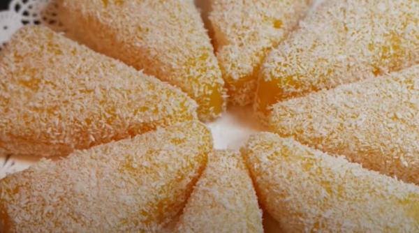 Prăjitură cu suc de portocale. Un desert super cremos din 3 ingrediente, gata în 5 minute