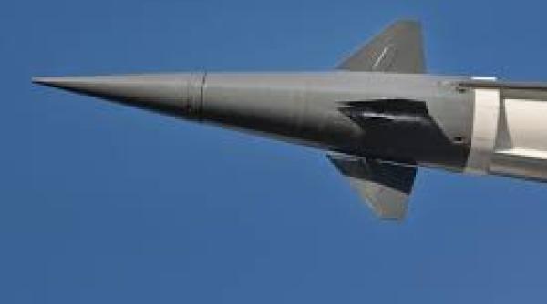 Rusia a testat o rachetă hipersonică. A atins o țintă situată la 350 de kilometri distanță