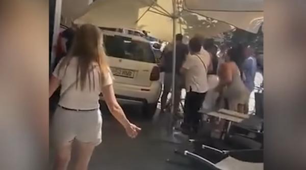 Spania. Nouă răniţi după ce o maşină a intrat în mai multe terase din Marbella: "Mergea în zigzag şi spulbera totul" - VIDEO