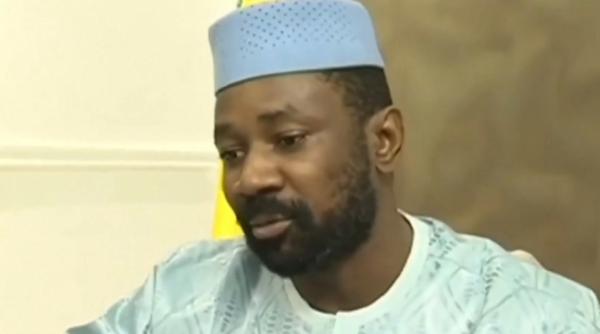 Mali. Preşedintele interimar, ţinta unei tentative de asasinat, chiar într-o moschee