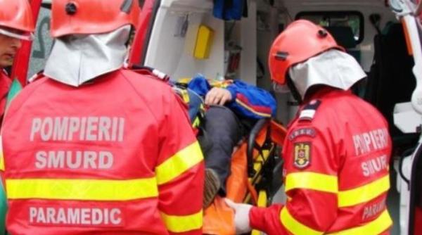 UPDATE. O persoană a murit şi alte trei, printre care un copil, au ajuns la spital. Trei maşini implicate în coliziune, în Brașov