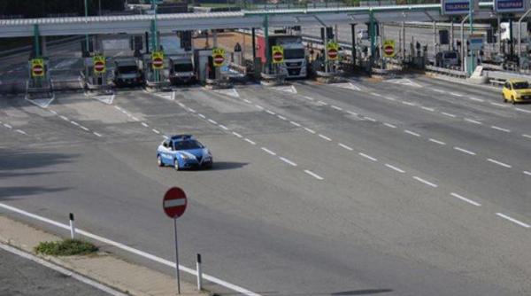 Italia. Șofer român, prins beat la volan. Conducea cu 40 de kilometri și vorbea la telefon