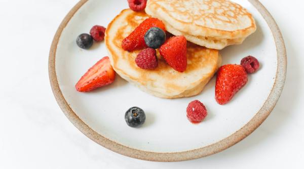 Clătite suflate japoneze, super pufoase și foarte, foarte moi 