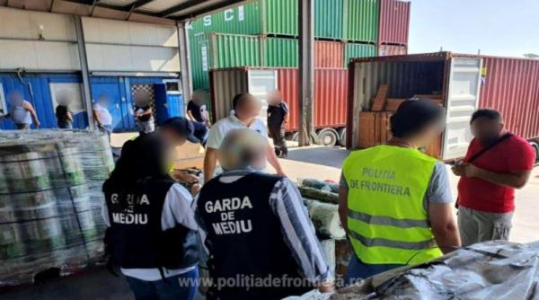 Containere cu peste 60 de tone de deșeuri, descoperite în Portul Constanţa Sud Agigea