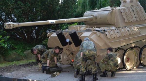 Germania. Un pensionar ascundea în pivniță un tanc din cel de-Al Doilea Război Mondial. Ce riscă acum bărbatul