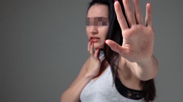 Iadul trăit de o româncă, în Spania: Soțul i-a luat copiii, iar sora a vândut-o proxeneților. Salvată după luni de zile de un șofer de TIR