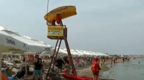 Conflict între un grup de turiști și salvamari, la Eforie. Trei persoane au ajuns la spital