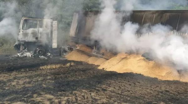 Incendiu devastator în România. Peste 35 de hectare de grâu au fost cuprinse de flăcări