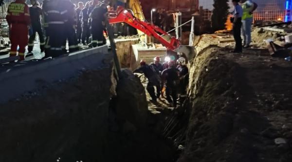 Pământ surpat peste muncitori în Bucureşti. Bilanţul victimelor: doi morţi şi patru răniţi. Raed Arafat: "Va fi sesizată Inspecţia Muncii"