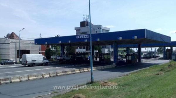 Aglomerație la frontieră. Peste 89.500 de români au părăsit țara, într-o singură zi