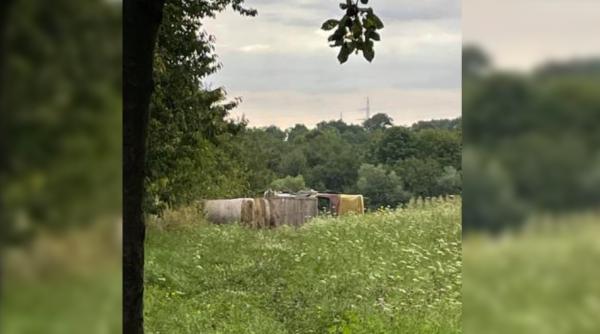 Cadavrul unui român, ținut timp de o săptămână într-o rulotă. Nimeni nu a venit să îl ridice: „Miroase îngrozitor, dar nu e o prioritate pentru ei“